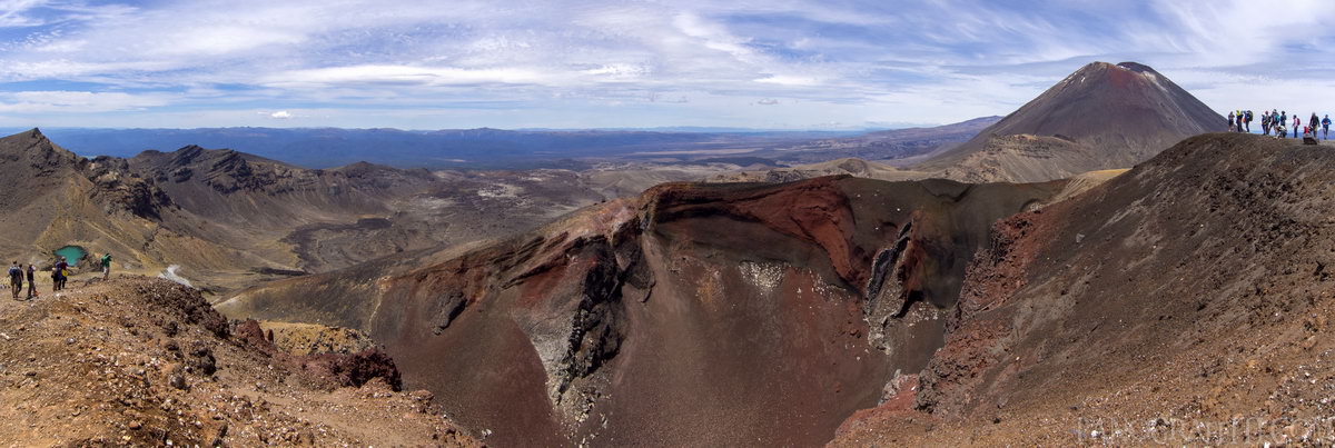 The Red Crater and Mt Ngauruhoe - The red crater with Mt Ngauruhoe in the background