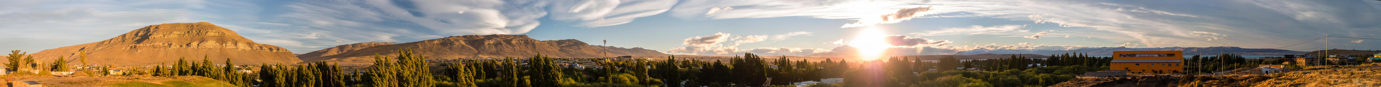 El Calafate Town Sunset - A full 360 degree view of the mountains basked in sunset above the town of El Calafate